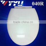 040 Round Plastic Toilet Seat Cover for Water Closet