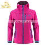 2017 Wholesale Women Winter Clothing Outdoor Jacket Soft Shell Jacket thumbnail-4