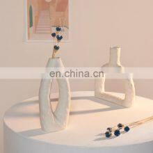 Nordic Flower Vase INS Creative White Flower Arrangements Hydroponics Ceramic Vase For Interior Decoration