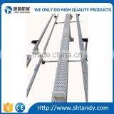 Professional POM Plastic Chain Scraper Conveyor for Boxes/cups/bottles thumbnail-1