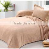 2015 Hot Sale Micro Soft Fabric Wholesale China Factory 100% Polyester Solid Flannel Bedding Set Home Fleece Blanket thumbnail-6