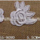 China Factory Cheap 5.5*5cm Sew on DIY Kids Clothes Accessory Nylon Embroidery Flower Patch thumbnail-2
