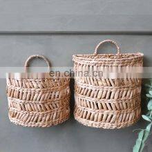 Hot Sale Water Hyacinth and Jute Antique Wicker Wall Hanging Baskets for Plants Accessories Flower Holder Supplier thumbnail-1