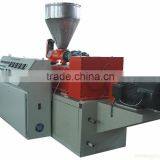 Plastic panel extruder