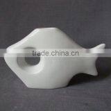 Elegant Wholesale Pure White Fish Shape Stoneware Bud Vase Small Decorative Flower Vase White Mini Bud Vase thumbnail-1