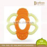 2016 Hot Sale BPA Free Flower Shaped Silicone Baby Teethers