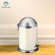 Римская пулевидная головка, Римский стальной педальный мусорный бак thumbnail-3