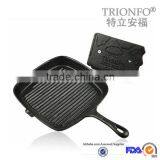 TRIONFO Thread interior bottom Black pre-seasoned cast iron skillet