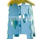 Hexing Oval-shaped Plastic Folding Stool