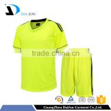 Daijun oem yellow v neck breathable high quality men custom wholesale soccer uniforms in los angeles