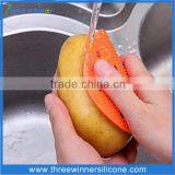 Silicone Kitchenware Fruit Washing Brush thumbnail-3