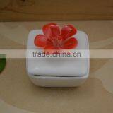New Item White Ceramic Jewel Box With Red Flower Shape Design thumbnail-3