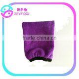 100% Microfiber Face Cleaning Glove Towel thumbnail-2