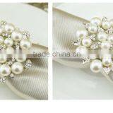 New Diamond Pearl Napkin Ring Serviette Holder Wedding Banquet Dinner Decor Favor thumbnail-4