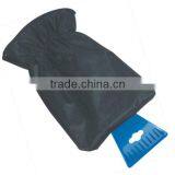 Waterproof Ice Scraper Mitt thumbnail-1