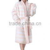 China Manufacturer Flannel Academy Bathrobe Gown thumbnail-5