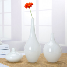 Luxury White Colored Ceramic Glass Vase Nordic Style Single Flower Planter For Wedding Table Decoration thumbnail-1