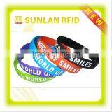 2015 Colorful Waterproof 125kHz RFID Silicone Wristband thumbnail-1