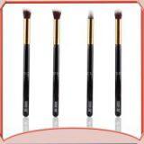 MAANGE New Style Fashion 4pcs Cosmetic Brush With Black Wooden Handle thumbnail-3