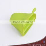 Lovely Dog Shape Silicone Oven Gloves for Cooking thumbnail-3