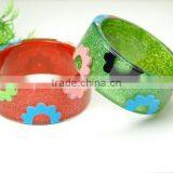 Nice flower patern resin fancy bangles for costume jewelry