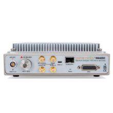 Signal Hound SM435C Analisador de Espectro em Tempo Real de 100 kHz a 43,5 GHz com Receptores de Monitoramento 10GbE thumbnail-1