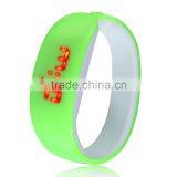 2016 Ladies Fashion Bracelet Led Digital Watch Silicone Rubber Dolphin Children Wristwatches thumbnail-2