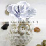 Handmade OEM Aroma Diffuser Bottle Aromatherapy Ceramic Flower Fragrance Diffuser thumbnail-3