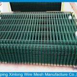 New Pattern Farm Courtyard Electric Galvanized 3D Wire Mesh Fence thumbnail-4