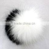 Myfur Black/White Bi-Color Raccoon Fur Ball Wholesale Genuine Fur Pompoms thumbnail-2