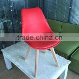 Morden Design PP Plastic Upholstered Dining Chair With Wooden Legs thumbnail-3