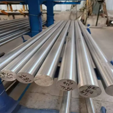 SUS316/316L 2cr13 3cr13 barre d'acier inoxydable massif en acier rond thumbnail-1