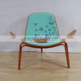 Wood furniture Wegner 3 legs CH07 Shell Chair for hotel / living room