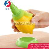 2 Pcs As Seen On Spray Manual Fruit Juice Plastic Citrus Orange Lemon Squeezer