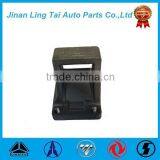 Sinotruck HOWO Heavy Truck Parts Plate Spring Bracket thumbnail-2