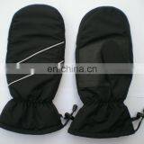 Winter Golf Mitt thumbnail-1