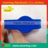 13.56MHZ/125KHZ New Style Rfid Silicone Wristbands thumbnail-1