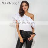 New Style White Lotus Leaf off Shoulder Ladies Crop Top Latest Blouse Designs for Back thumbnail-1