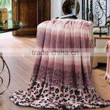 2017 High Quality Fashion Design Super Soft Cloud Blanket thumbnail-2