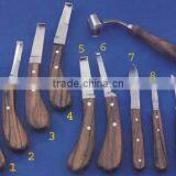 Hoof Knife SS Blade Wooden Handle Single Right