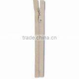 3# Plastic Zipper Close-End Auto Lock Slider thumbnail-1