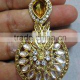 WHITE KUNDAN EARRINGS TIKA SET Gold Tone EARRINGS thumbnail-3