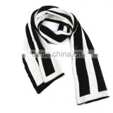 Unisex Black and white Striped heavy knit scarf