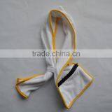 New Design Microfiber Sport Towel With Zipper Pocket thumbnail-1