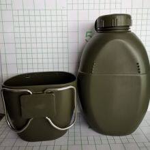 China Supplier Color Plastic Water Bottle Green Canteen for Sale thumbnail-4