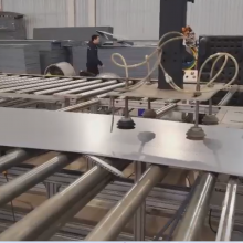 Plastic Pallet Sleeve Coaming Box Welding Machine