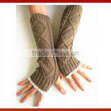 2015 New Design Knitted Lace Trim Gloves/New Pop Button Sided Lace Trim Mma Gloves Wholesale thumbnail-3