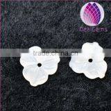 9mm White Shell Carve Flower Beads thumbnail-1
