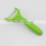 Sharp Ceramic Blade Vegetable Cucumbers Peeler thumbnail-6