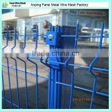Polyester welded wire mesh panel fence